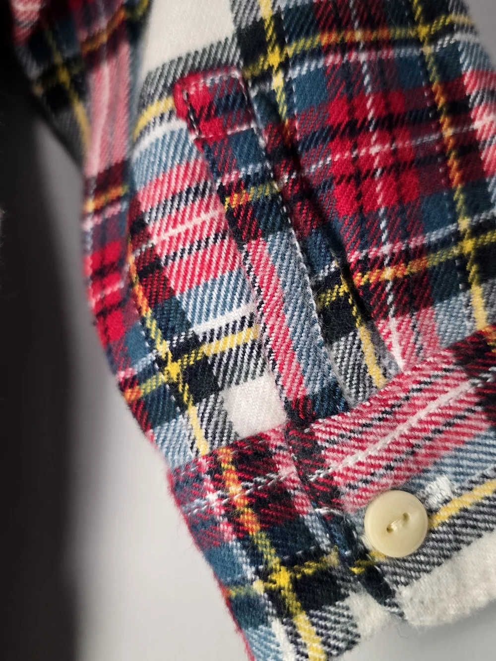 GAP Plaid Button-Down Shirt in White, Red & Blue,yellow Holiday Soft Cotton.
